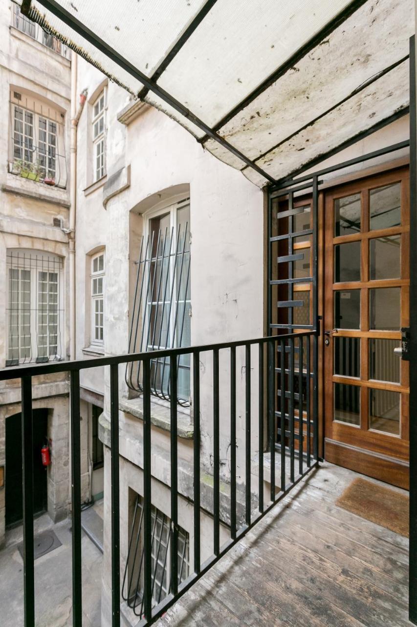 Appartamento Le Marais Place Sainte Catherine With Ac Parigi
